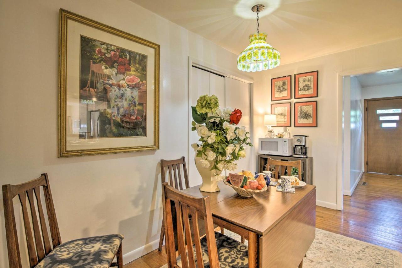 Bright Springfield Home Walk To Nature Center! Extérieur photo