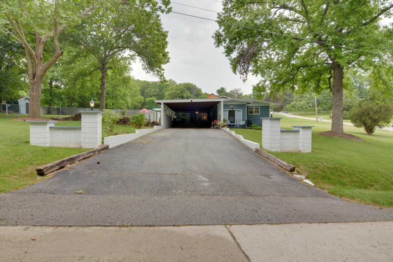 Bright Springfield Home Walk To Nature Center! Extérieur photo